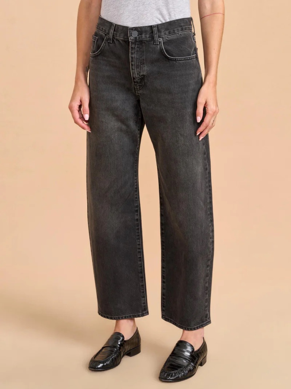LA LIGNE Marilyn Mid-Rise Barrel Jean in Quincy
